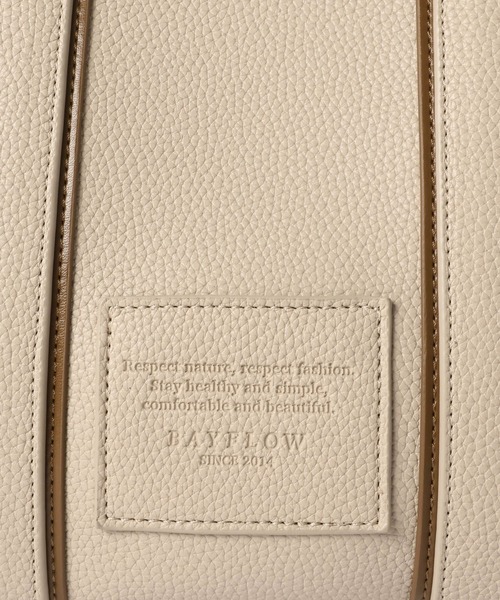 BAYFLOW（ベイフロー）の「[カードケース付き]パッチロゴコンビBOXトート（ハンドバッグ・レディース・ブラック/グレイッシュベージュ・FREE）」の18枚目の写真