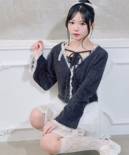 OLIVE des OLIVE(オリーブデオリーブ)の「spring color palette cardigan(カーディガン/ボレロ・レディース・イエロー/ピンク/オフホワイト/チャコールグレー/サックスブルー・FREE)」の3枚目の写真