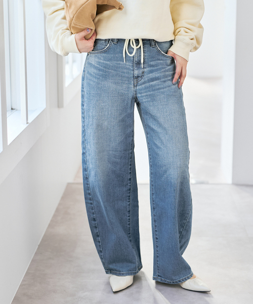 Spick & Span（スピックアンドスパン）の「《追加》SOMETHING / サムシング 別注 NEW HANA CURVE TAPERED*（デニムパンツ・レディース・サックスブルー/ネイビー・LARGE/MEDIUM/SMALL/X-SMALL）」の14枚目の写真