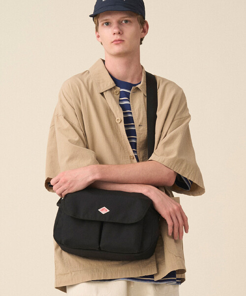 DANTON（ダントン）の「DANTON | キャンバスショルダーバッグ OBERKAMPF UNISEX（ショルダーバッグ・レディース・ブラック/グレー/ベージュ/イエロー・-）」の18枚目の写真