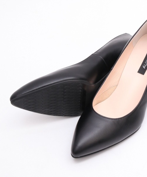 ALUNE（アルネ）の「【レイン対応】アーチクッション入りポインテッドパンプス（パンプス・レディース・ブラック系その他/ブラウン系その他/ブラック/ピンクベージュ・22.5cm/24.5cm/24cm/23.5cm/23cm）」の7枚目の写真