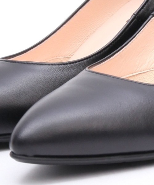 ALUNE（アルネ）の「【レイン対応】アーチクッション入りポインテッドパンプス（パンプス・レディース・ブラック系その他/ブラウン系その他/ブラック/ピンクベージュ・22.5cm/24.5cm/24cm/23.5cm/23cm）」の8枚目の写真