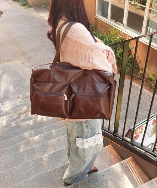 unnu（ユヌ）の「フロントポケット ボストントート（ボストンバッグ・レディース・ダークブラウン/ブラック・F）」の11枚目の写真