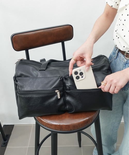 unnu（ユヌ）の「フロントポケット ボストントート（ボストンバッグ・レディース・ダークブラウン/ブラック・F）」の6枚目の写真