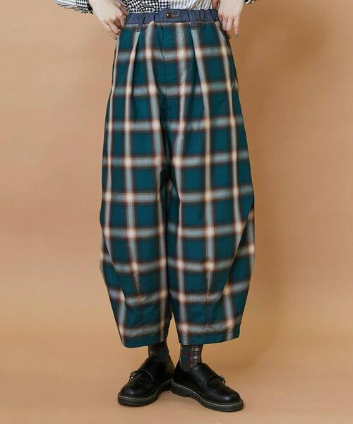 FRAPBOIS（フラボア）の「オンブレー パンツ（その他パンツ・レディース・グリーン/ベージュ・1/2）」の2枚目の写真