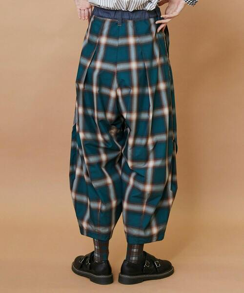 FRAPBOIS（フラボア）の「オンブレー パンツ（その他パンツ・レディース・グリーン/ベージュ・1/2）」の16枚目の写真