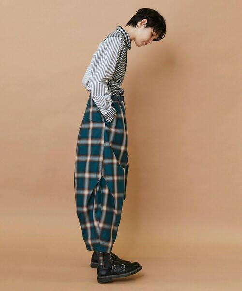 FRAPBOIS（フラボア）の「オンブレー パンツ（その他パンツ・レディース・グリーン/ベージュ・1/2）」の21枚目の写真