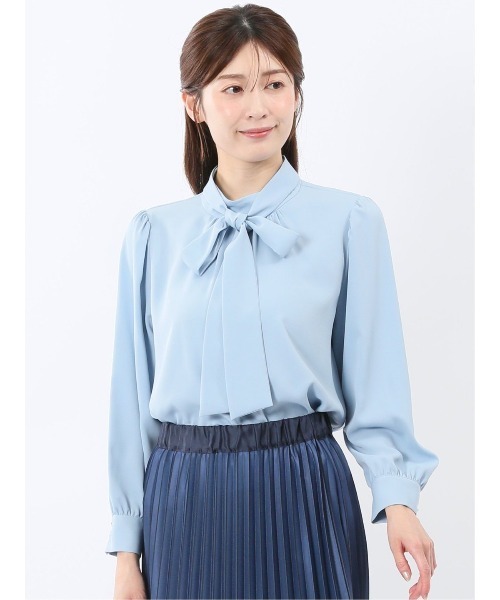 m.f.editorial(エムエフエディトリアル)の「【UVカット イージーケア】m.f.エディトリアル レディース リボンタイ 長袖 プルオーバー ブラウス(シャツ/ブラウス・レディース・ネイビー/アイボリー/サックスブルー・MEDIUM/LARGE)」の1枚目の写真