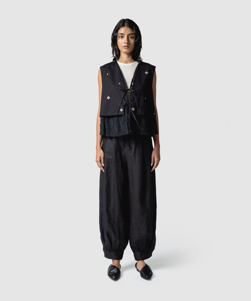 muller of yoshiokubo(ミュラーオブヨシオクボ)の「muller of yoshiokubo ミュラーオブヨシオクボ / TUCK STITCHED PANTS ステッチリネンタックパンツ / MLS26413(その他パンツ・レディース・ベージュ/ブラック・38/36)」の15枚目の写真