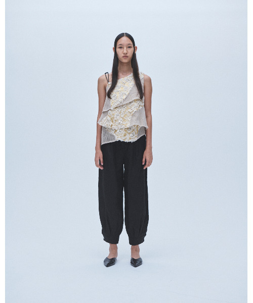 muller of yoshiokubo(ミュラーオブヨシオクボ)の「muller of yoshiokubo ミュラーオブヨシオクボ / TUCK STITCHED PANTS ステッチリネンタックパンツ / MLS26413(その他パンツ・レディース・ベージュ/ブラック・38/36)」の16枚目の写真