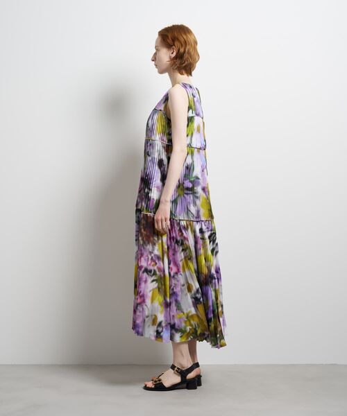 LANVIN en Bleu(ランバンオンブルー)の「Summer Paradiseワンピース(ワンピース・レディース・パープル系その他・38/36)」の2枚目の写真