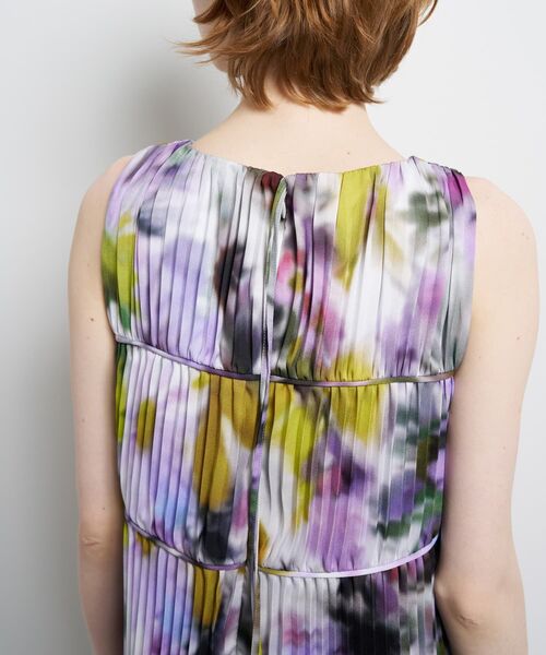 LANVIN en Bleu(ランバンオンブルー)の「Summer Paradiseワンピース(ワンピース・レディース・パープル系その他・38/36)」の4枚目の写真