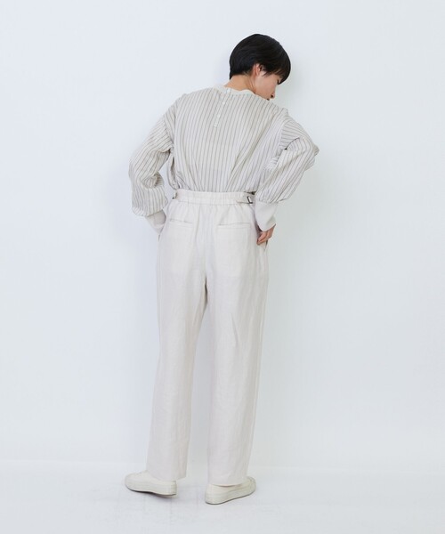 LOISIR(ロワズィール)の「リネンツイルアジャスター付きテーパードパンツ(その他パンツ・レディース・グリーン/ベージュ・36/38/40)」の7枚目の写真