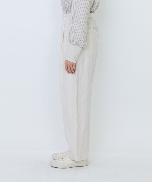 LOISIR(ロワズィール)の「リネンツイルアジャスター付きテーパードパンツ(その他パンツ・レディース・グリーン/ベージュ・36/38/40)」の9枚目の写真