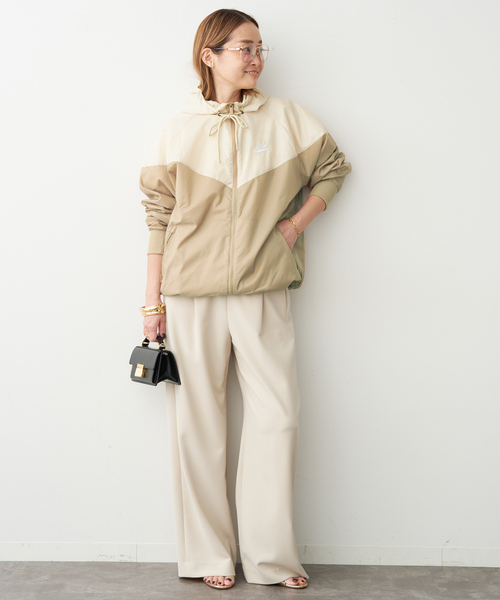 Deuxieme Classe（ドゥーズィエムクラス）の「【NIKE/ ナイキ】NSW HE WR ウーブン フーディ ジャケット（その他アウター・レディース・ベージュ・FREE）」の13枚目の写真