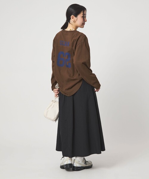 green label relaxing（グリーンレーベルリラクシング）の「【WEB限定】＜at ease＞ナンバー プリント TEE（Tシャツ/カットソー・レディース・ダークブラウン/ホワイト/ネイビー・FREE）」の9枚目の写真