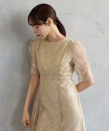 AIMER（エメ）の「ミストチュールフラワーモチーフラメ刺繍パイピングデザインパーティードレス　結婚式　お呼ばれ　ドレス　20代 30代（ドレス）」