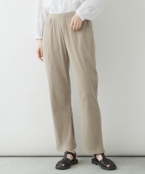 aity（アイティ）の「M-4L スリット入りリブパンツ（その他パンツ・レディース・ブラック/キャメル/グレイッシュベージュ・4L/3L/LL/L/M）」の3枚目の写真