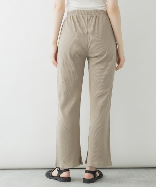 aity（アイティ）の「M-4L スリット入りリブパンツ（その他パンツ・レディース・ブラック/キャメル/グレイッシュベージュ・4L/3L/LL/L/M）」の17枚目の写真