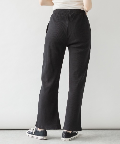 aity（アイティ）の「M-4L スリット入りリブパンツ（その他パンツ・レディース・ブラック/キャメル/グレイッシュベージュ・4L/3L/LL/L/M）」の8枚目の写真