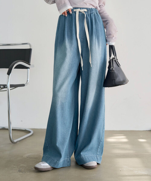KOBE LETTUCE(コウベレタス)の「イージーワイドデニムパンツ(マタニティウェア/グッズ・レディース・ブラック/ブルー/インディゴブルー/ライトブルー・M/TM/PM)」の5枚目の写真