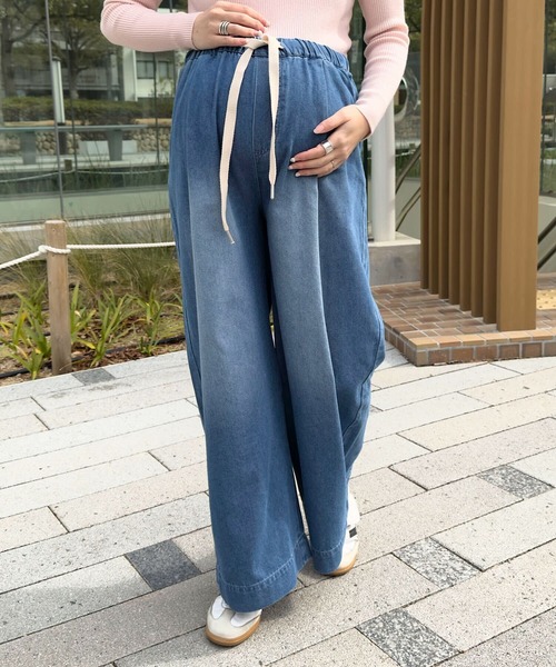 KOBE LETTUCE(コウベレタス)の「イージーワイドデニムパンツ(マタニティウェア/グッズ・レディース・ブラック/ブルー/インディゴブルー/ライトブルー・M/TM/PM)」の10枚目の写真
