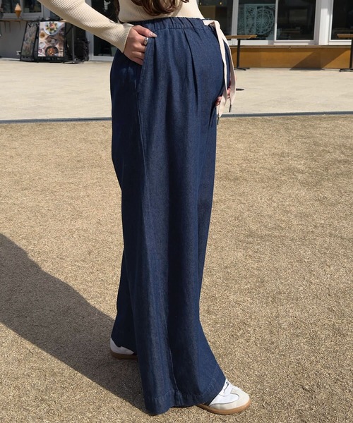 KOBE LETTUCE(コウベレタス)の「イージーワイドデニムパンツ(マタニティウェア/グッズ・レディース・ブラック/ブルー/インディゴブルー/ライトブルー・M/TM/PM)」の17枚目の写真