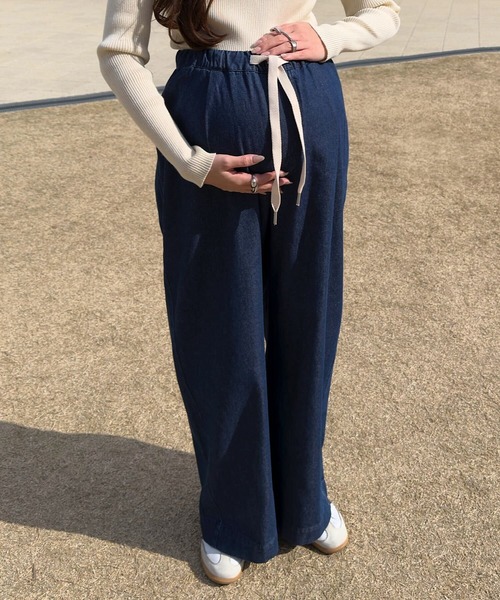 KOBE LETTUCE(コウベレタス)の「イージーワイドデニムパンツ(マタニティウェア/グッズ・レディース・ブラック/ブルー/インディゴブルー/ライトブルー・M/TM/PM)」の14枚目の写真