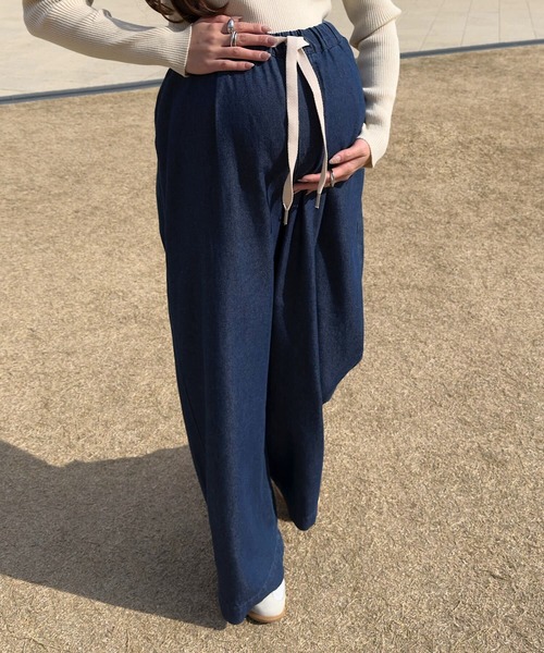 KOBE LETTUCE(コウベレタス)の「イージーワイドデニムパンツ(マタニティウェア/グッズ・レディース・ブラック/ブルー/インディゴブルー/ライトブルー・M/TM/PM)」の12枚目の写真