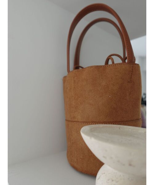 LAGUNAMOON（ラグナムーン）の「【VELETTO】フェイクスウェードバッグ（ハンドバッグ・レディース・ブラウン/キャメル・FREE）」の2枚目の写真