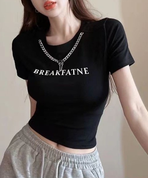 NANEA(ナネア)の「ネックレスセットロゴプリントクロップドTシャツ(Tシャツ/カットソー・レディース・ホワイト/ブラック/グレー・SMALL)」の5枚目の写真
