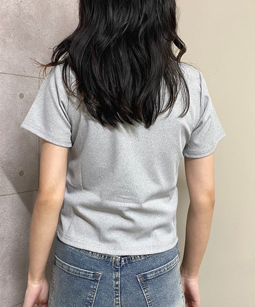 NANEA(ナネア)の「ネックレスセットロゴプリントクロップドTシャツ(Tシャツ/カットソー・レディース・ホワイト/ブラック/グレー・SMALL)」の22枚目の写真