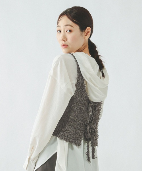 GLOBAL WORK（グローバルワーク）の「2WAYテープヤーンビスチェ/642824（ベスト・レディース・ダークグレー/オフホワイト・LARGE/MEDIUM）」の5枚目の写真