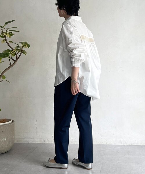 un dix cors（アンディコール）の「バックライン切替シャツ（シャツ/ブラウス・レディース・サックスブルー/ホワイト/ネイビー/オフホワイト・FREE）」の18枚目の写真