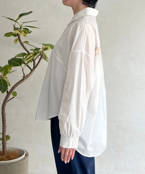 un dix cors（アンディコール）の「バックライン切替シャツ（シャツ/ブラウス・レディース・サックスブルー/ホワイト/ネイビー/オフホワイト・FREE）」の21枚目の写真