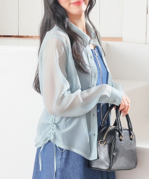 Honeys(ハニーズ)の「脇ドロストシアーシャツ(シャツ/ブラウス・レディース・ミント/ピンク/ホワイト/ブラック・L/M/S/SS)」の4枚目の写真