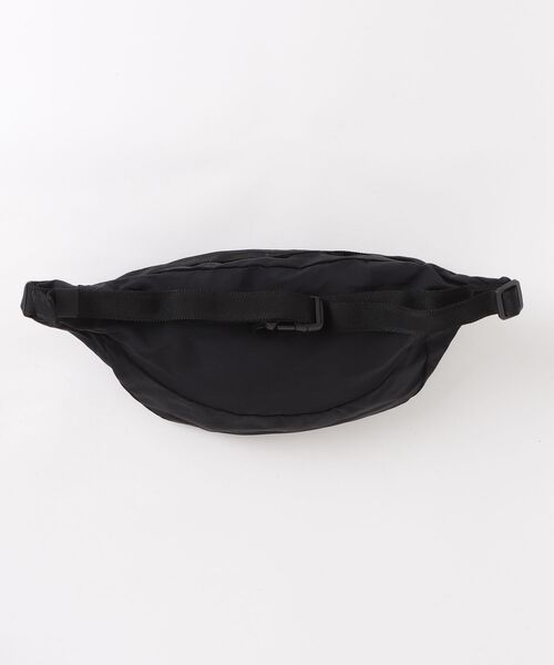 FIRST DOWN（ファーストダウン）の「【FIRST DOWN/ファーストダウン】LIGHT BODYBAG/軽量ボディバッグ（ボディバッグ/ウエストポーチ・メンズ・ブラック/ダークブルー・FREE）」の5枚目の写真