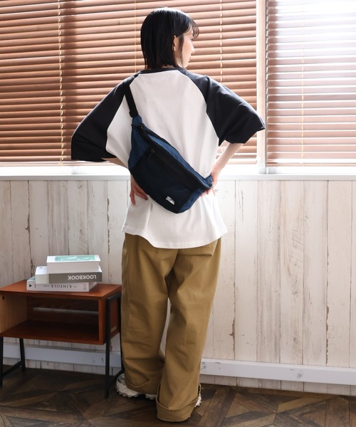 FIRST DOWN（ファーストダウン）の「【FIRST DOWN/ファーストダウン】LIGHT BODYBAG/軽量ボディバッグ（ボディバッグ/ウエストポーチ・メンズ・ブラック/ダークブルー・FREE）」の15枚目の写真