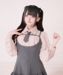 ピンタックブラウス
