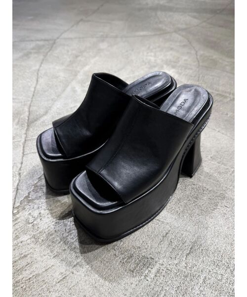 EMODA(エモダ)の「プランプヒールサンダル(サンダル・レディース・ブラック/ベージュ・LARGE/MEDIUM/SMALL)」の15枚目の写真