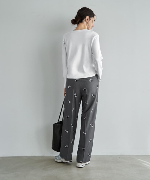 STYLE DELI(スタイルデリ)の「なんかカワイイ長袖シンプルTシャツ(Tシャツ/カットソー・レディース・ダークブルー/クリーム/ホワイト・FREE)」の7枚目の写真