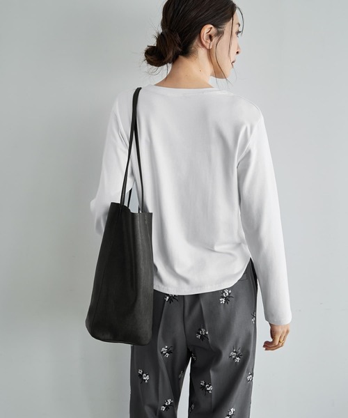 STYLE DELI(スタイルデリ)の「なんかカワイイ長袖シンプルTシャツ(Tシャツ/カットソー・レディース・ダークブルー/クリーム/ホワイト・FREE)」の8枚目の写真