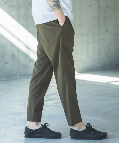 MR.OLIVE(ミスターオリーブ)の「DOT AIR SUCKER / 2TACK TAPERED EASY PANTS / M262108(スラックス・メンズ・ブラック/オリーブ・SMALL/MEDIUM/LARGE)」の3枚目の写真