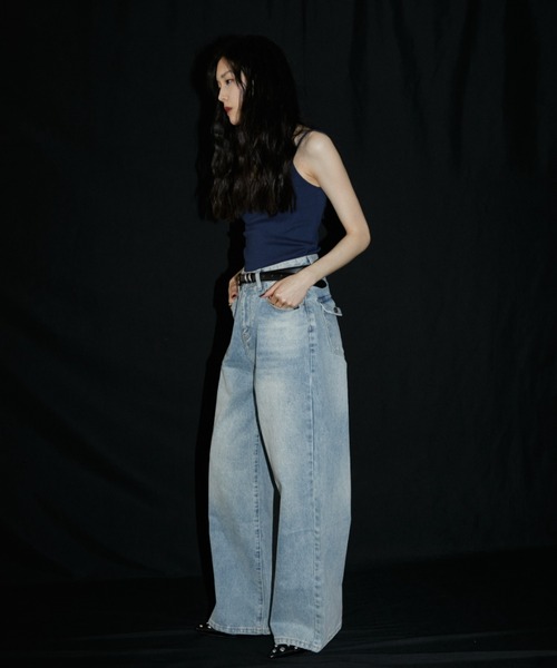 VION（ヴィオン）の「Straight Denim Pants / ストレートデニムパンツ（デニムパンツ・レディース・ブルー・S/M）」の6枚目の写真