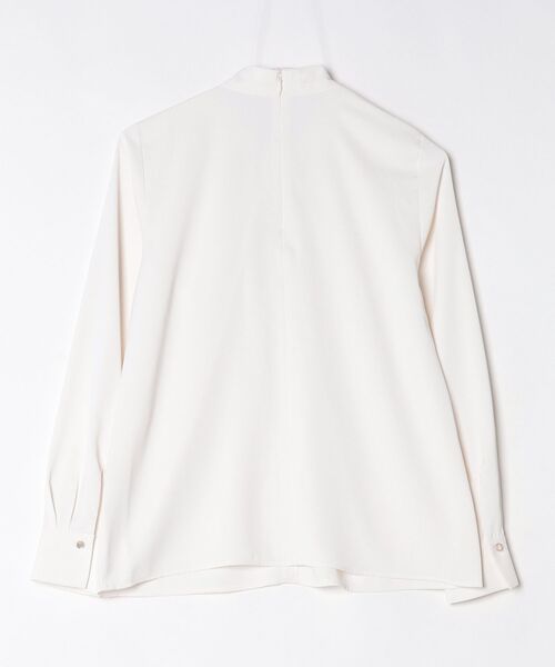 Perfect Suit FActory(パーフェクトスーツファクトリー)の「タックボウタイブラウス オフホワイト/グリーン/ネイビー(Tシャツ/カットソー・レディース・ライトグリーン/ネイビー/オフホワイト・M/S/L)」の19枚目の写真