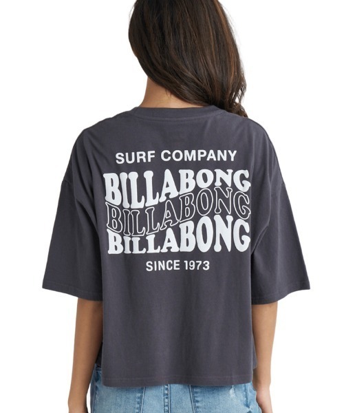 BILLABONG(ビラボン)の「【別注】ビラボン BILLABONG アウトドアカジュアル 半袖Tシャツ LOOSE CROPPED TEE ALPNE 限定コラボ(Tシャツ/カットソー・レディース・ダークグレー/アイボリー/ブルー・M/L)」の22枚目の写真
