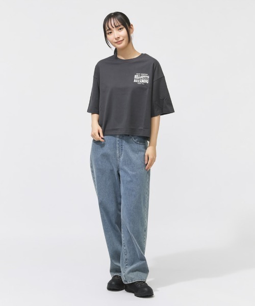 BILLABONG(ビラボン)の「【別注】ビラボン BILLABONG アウトドアカジュアル 半袖Tシャツ LOOSE CROPPED TEE ALPNE 限定コラボ(Tシャツ/カットソー・レディース・ダークグレー/アイボリー/ブルー・M/L)」の12枚目の写真