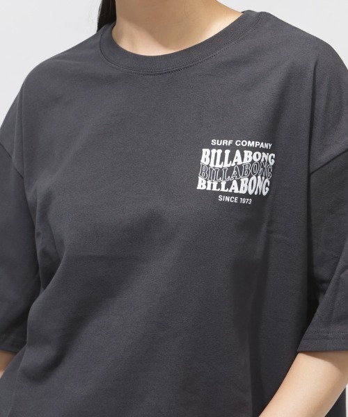 BILLABONG(ビラボン)の「【別注】ビラボン BILLABONG アウトドアカジュアル 半袖Tシャツ LOOSE CROPPED TEE ALPNE 限定コラボ(Tシャツ/カットソー・レディース・ダークグレー/アイボリー/ブルー・M/L)」の13枚目の写真