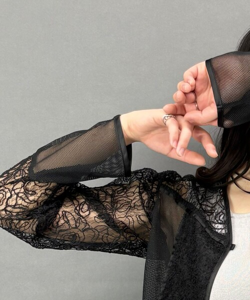 NICOLE white（ニコルホワイト）の「レースｘフリンジブラウス（シャツ/ブラウス・レディース・ブラック・FREE）」の6枚目の写真