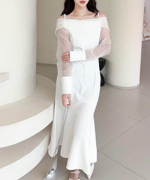Jasmine Grandiflorum(ジャスミングランディフローラム)の「【Jasmine】オフショルチュールドッキングマーメイドワンピース (SS)(ワンピース・レディース・ホワイト/ブラック・M/S)」の4枚目の写真